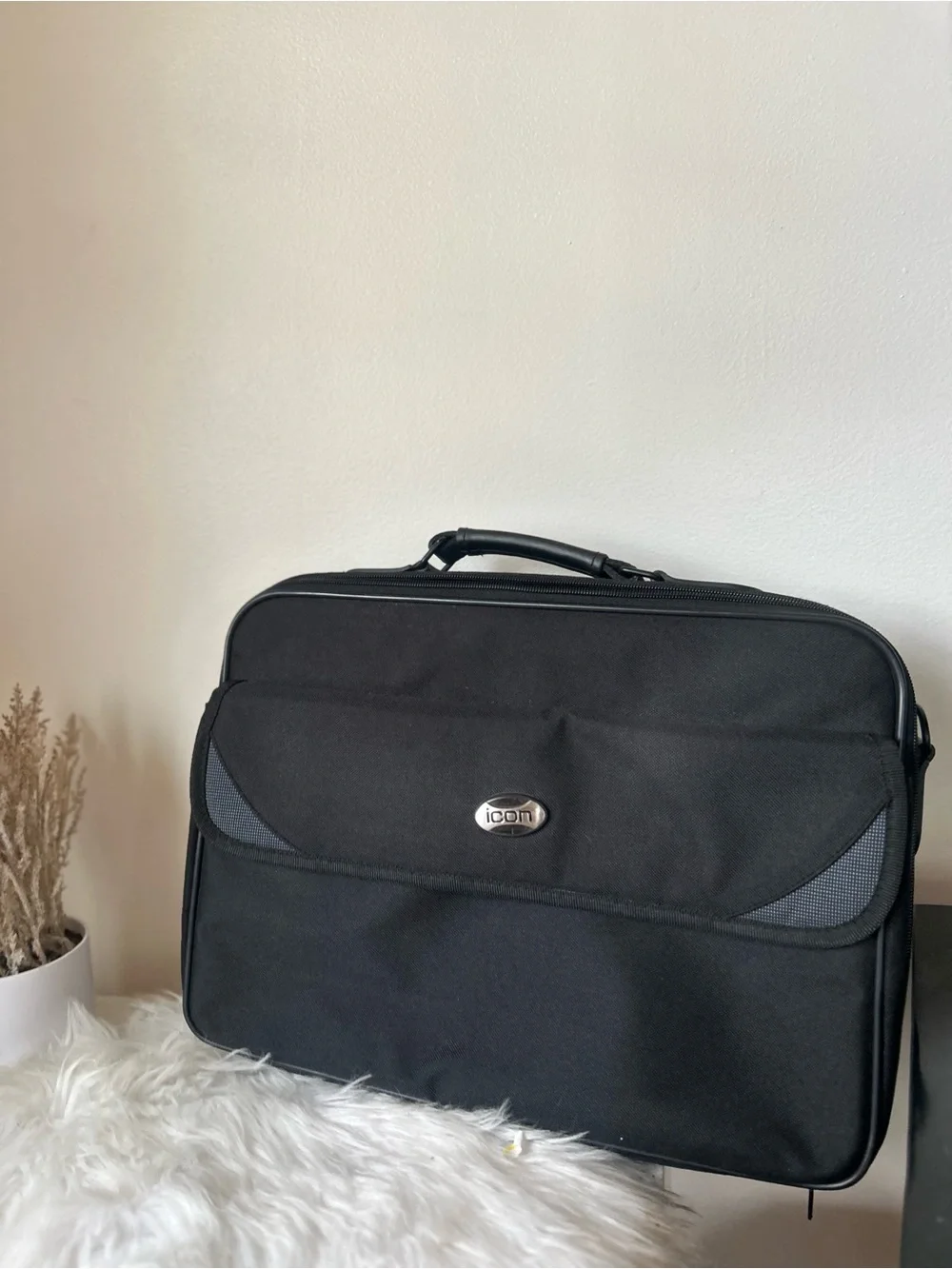 Icon Black Men's Laptop Briefcase